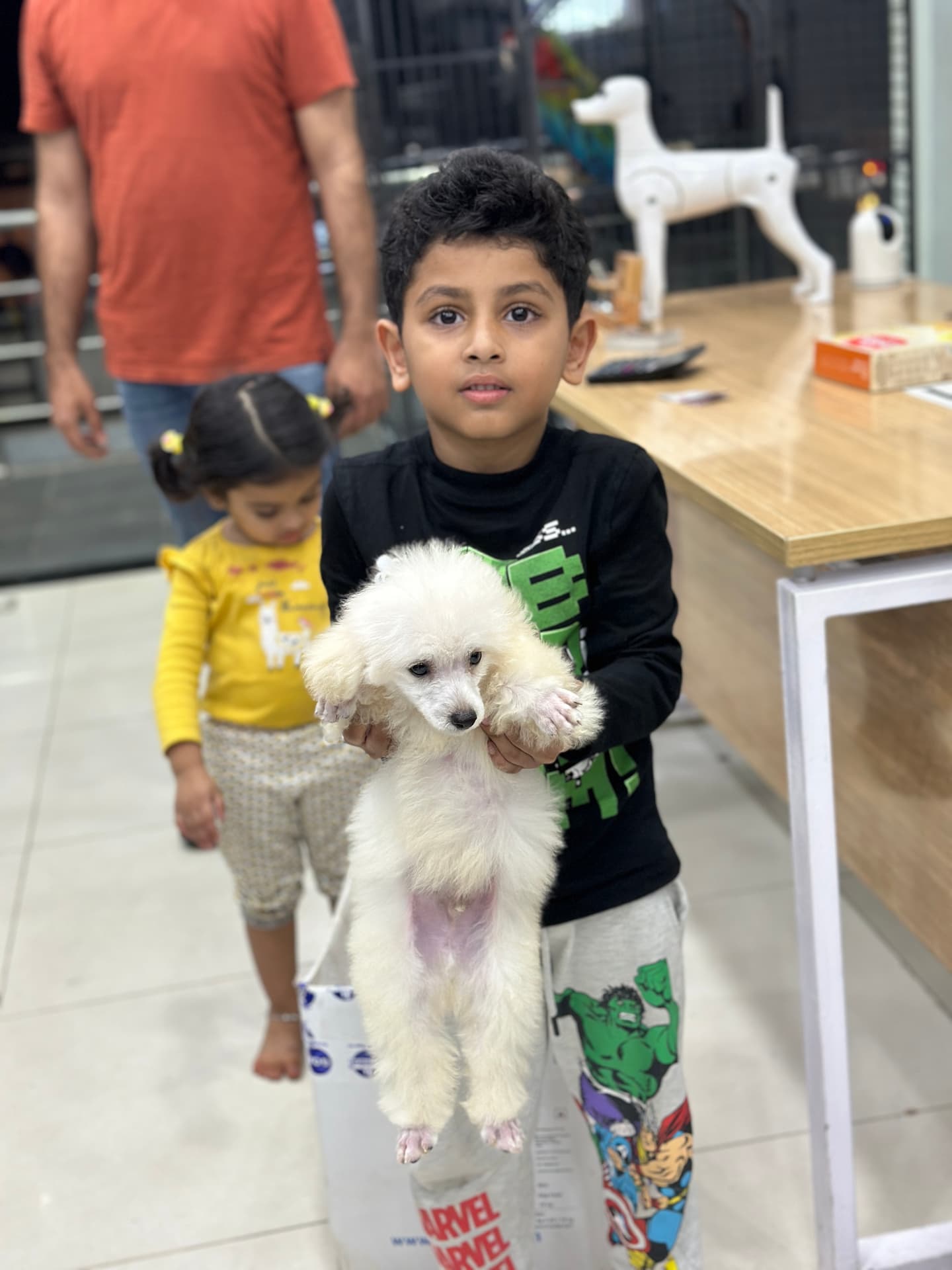 Happy Danny Pet Store family