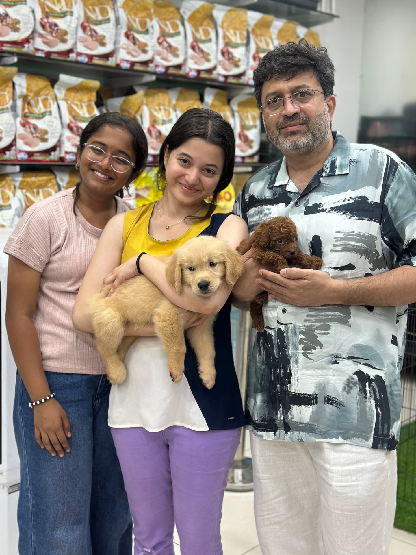 Happy Danny Pet Store family